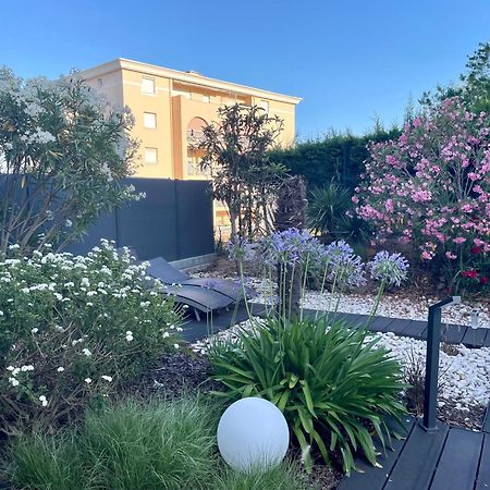 Apartmán Les Enganes Fréjus Exteriér fotografie